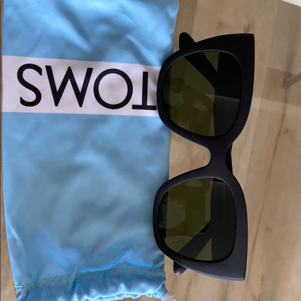TOMS sunglasses